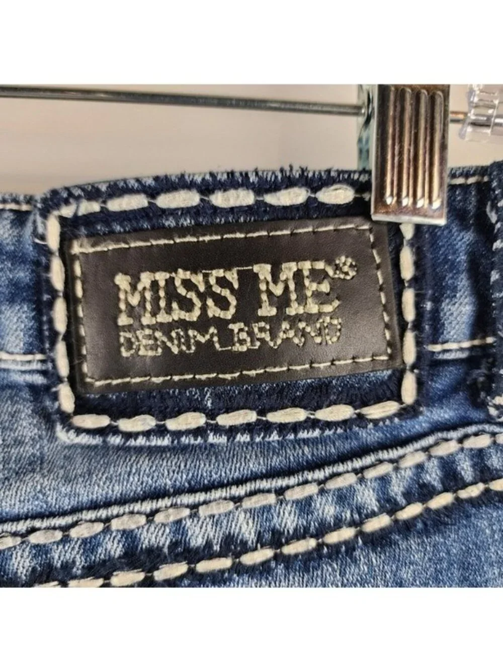 Miss Me Jeans Womens 28 Blue Capri Thick Threading JB1026P4 (28x26)